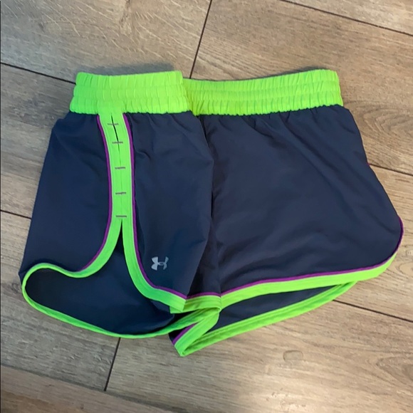 Grey & Lime Green Under Armour Workout Shorts, XS - Picture 3 of 6